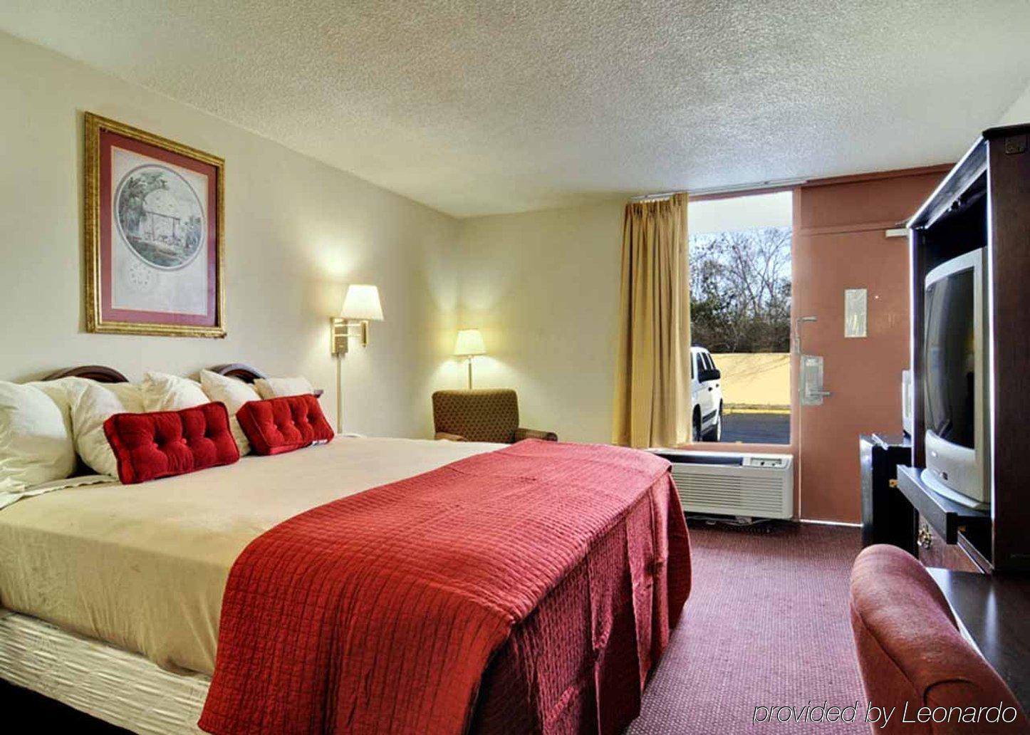 Econo Lodge Inn & Suites Macon Phòng bức ảnh